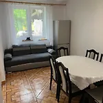 Apartment Dom Z Grillem Niedaleko Kapieliska *