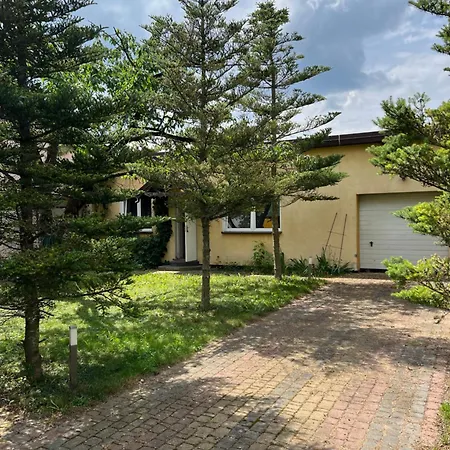 Dom Z Grillem Niedaleko Kąpieliska