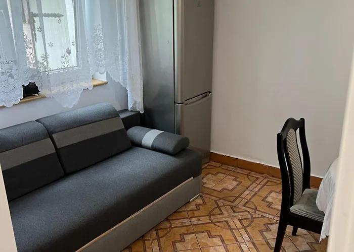 Dom Z Grillem Niedaleko Kąpieliska Apartament *